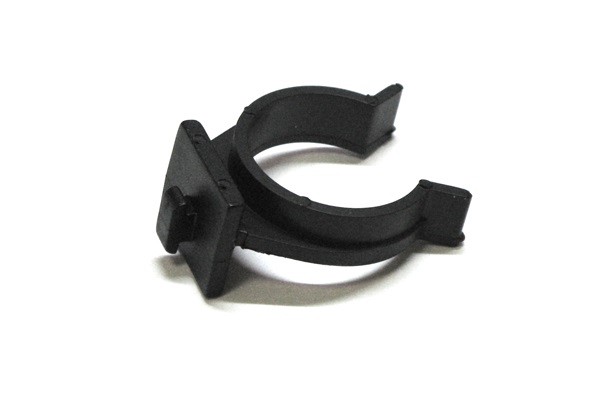 Клипса для пластикового цоколя черная