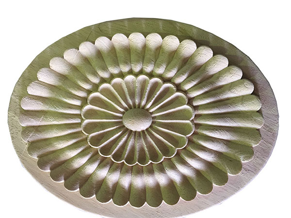 Декоративное изделие из дерева