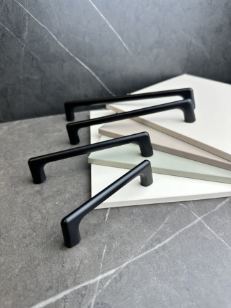 Ручка-скоба 586- 128, чёрный матовый