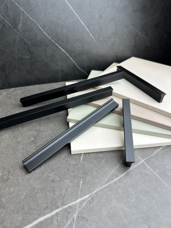 Ручка-скоба 590- 192, чёрный матовый