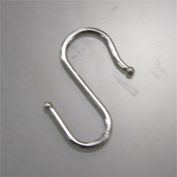 Крючок на решетку  S-образный хром