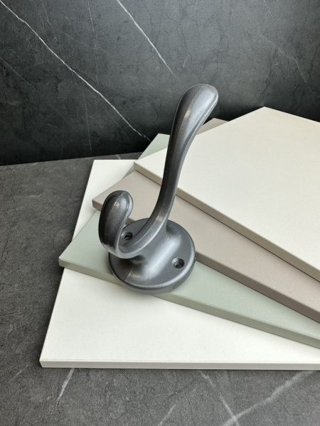 Крючок 045 - 2-х рожковый, серый