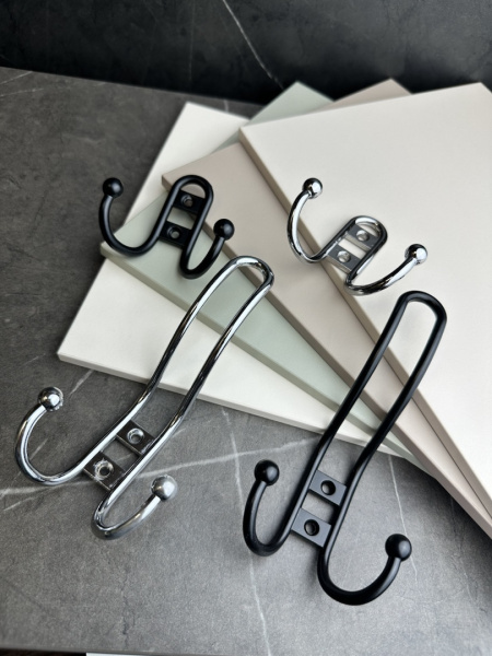 Крючок 004 - 2-х рожковый, хром